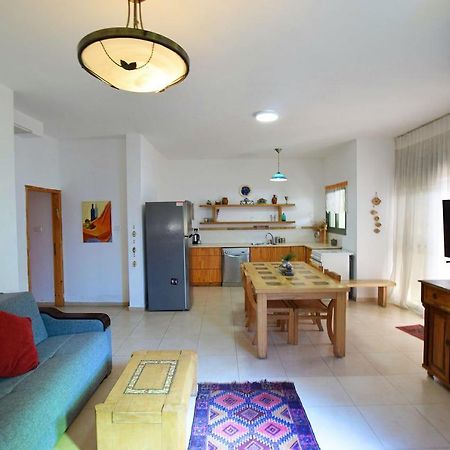 Villa וילה שירה בשיר החורש Shomera Exterior foto